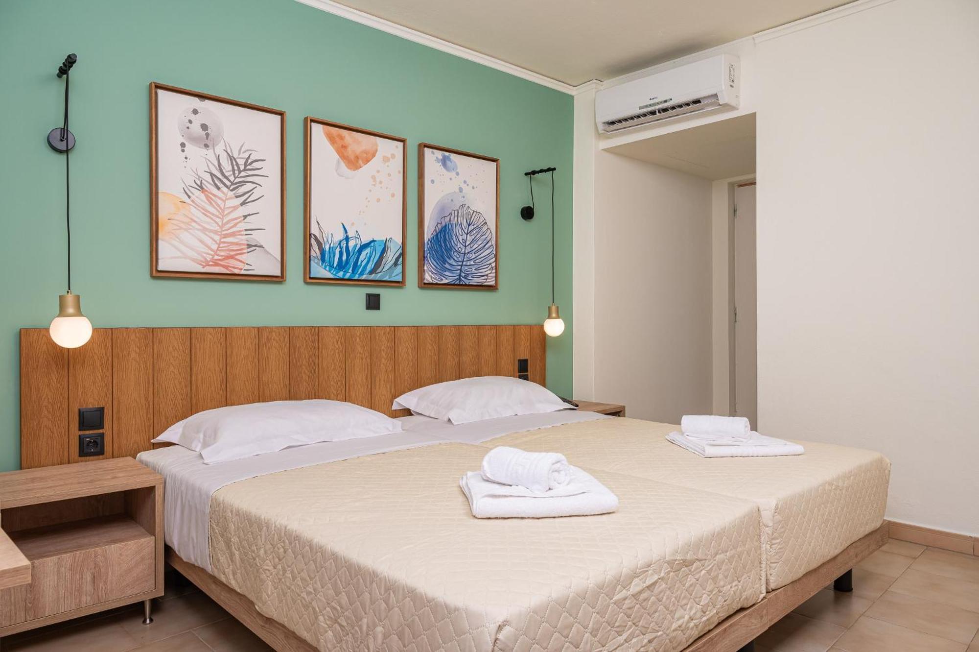 Emily Hotel Agia Paraskevi  Exteriör bild