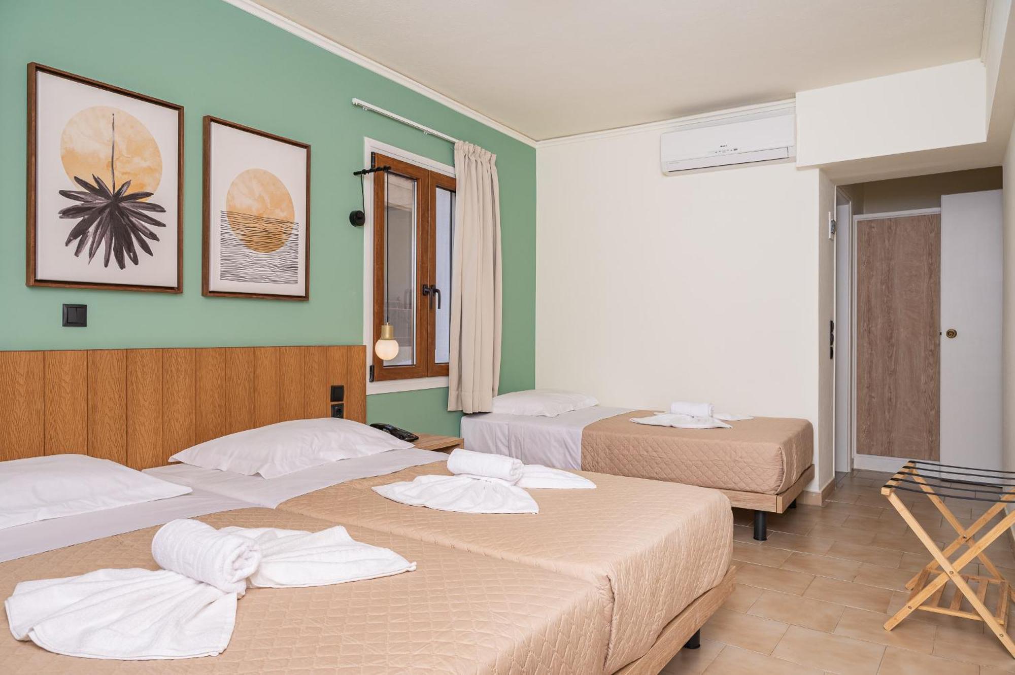 Emily Hotel Agia Paraskevi  Exteriör bild